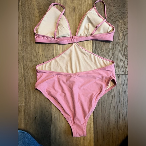 J. Crew Iris One Piece Swimsuit with Cutouts in Pink Size 2 - Picture 2 of 5